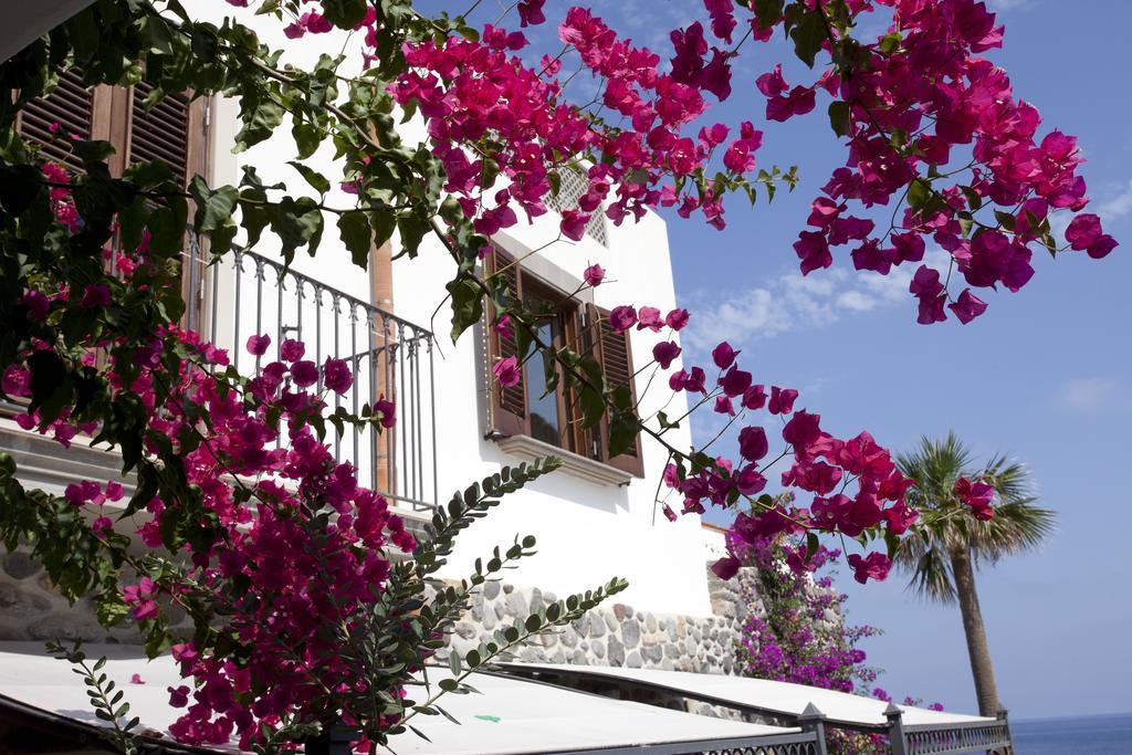 Hotel Residence Acquacalda Lipari  Exterior foto
